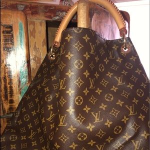 Louis Vuitton GM Artsy Hobo Bag